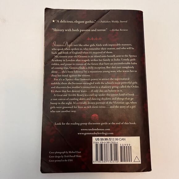 A Great and Terrible Beauty (The Gemma Doyle Trilogy) Book by Libba Bray - Picture 2 of 7